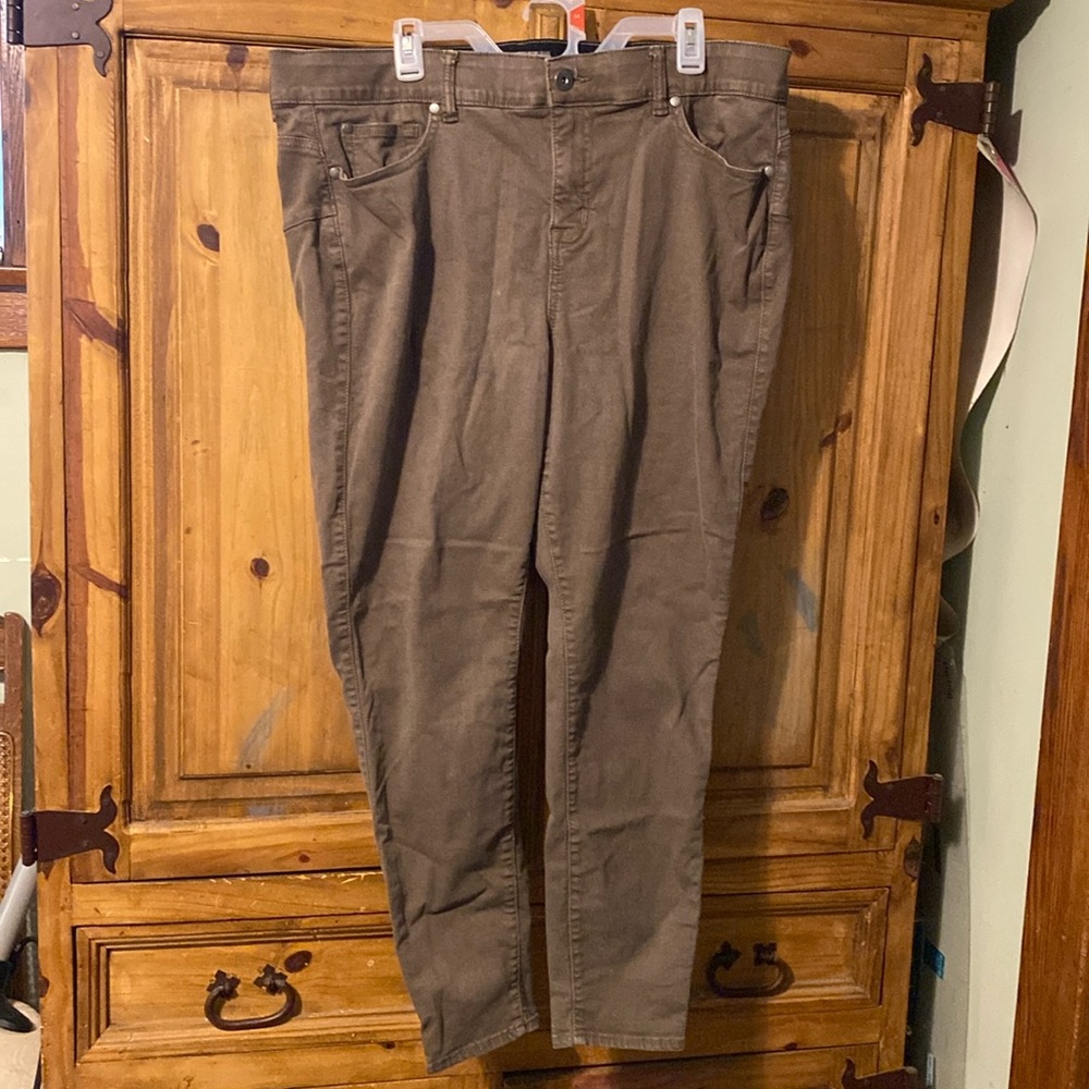 GUC TORRID SKINNY JEANS